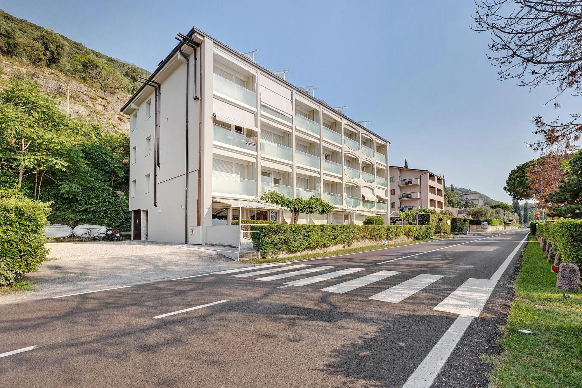 Apt Theo Val Di Sogno Garda Lake Μαλτσεζίνε Εξωτερικό φωτογραφία